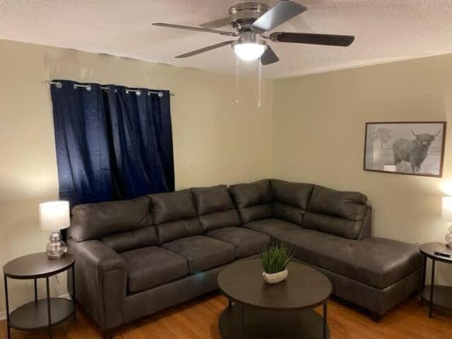 Charming 1-Br Upstairs Apartment Near Fort Sill! Lawton Esterno foto