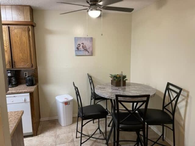 Charming 1-Br Upstairs Apartment Near Fort Sill! Lawton Esterno foto